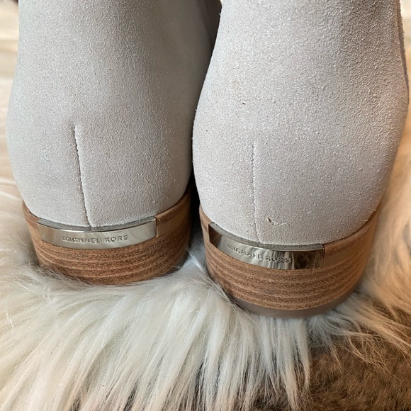 NWT Michael Kors booties - Picture 3 of 6